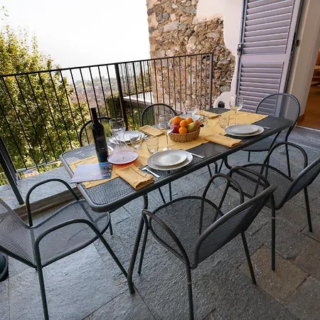 Rosina Con Piscina E Vista