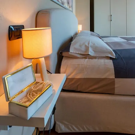 Rosina Con Piscina E Vista Apartman Gravedona